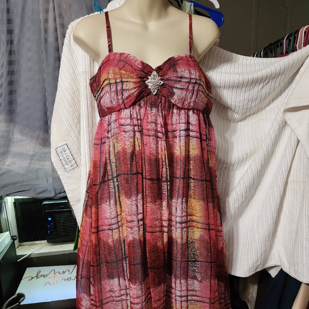 Cathya Empire Waist Dress Size Large with Brooch on the front